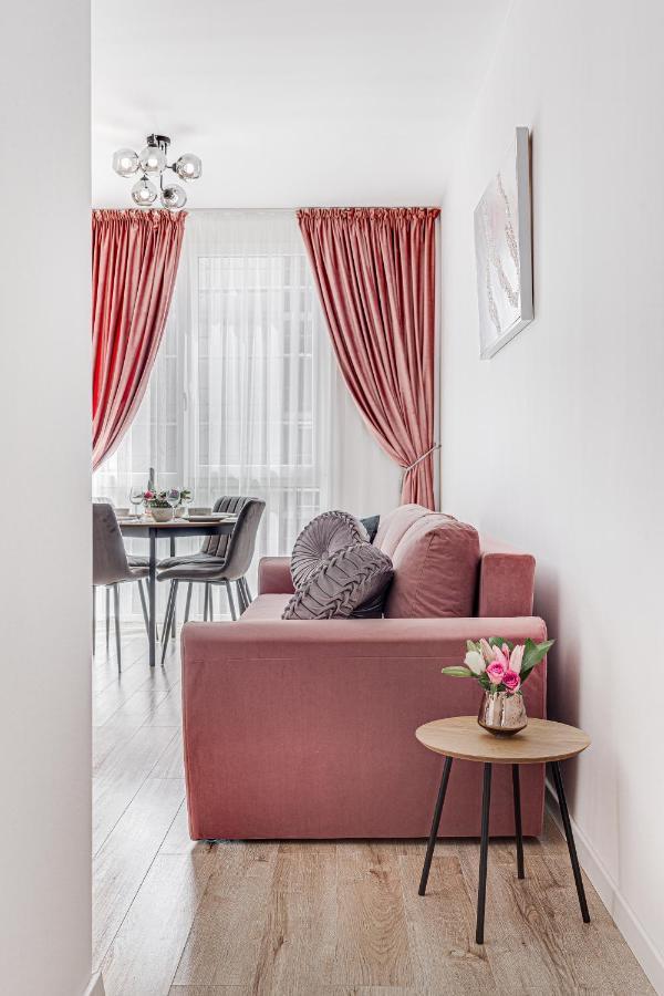 Elegant Apartment Near Afi & Atrium Mall Arad Eksteriør billede